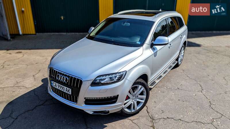 Внедорожник / Кроссовер Audi Q7 2015 в Черкассах