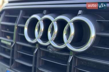 Внедорожник / Кроссовер Audi Q7 2020 в 