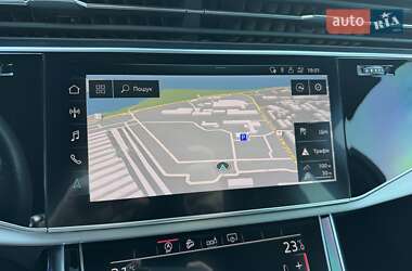 Внедорожник / Кроссовер Audi Q7 2020 в 