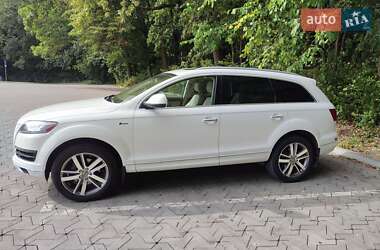 Внедорожник / Кроссовер Audi Q7 2013 в 