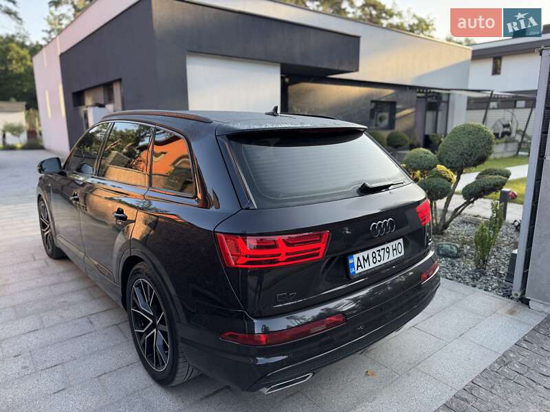 Внедорожник / Кроссовер Audi Q7 2018 в Киеве