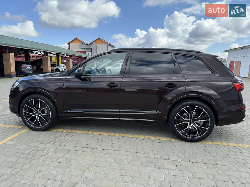 Позашляховик / Кросовер Audi Q7 2022 в Львові