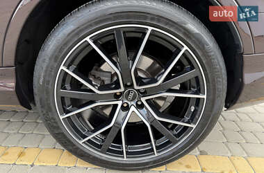 Позашляховик / Кросовер Audi Q7 2022 в 