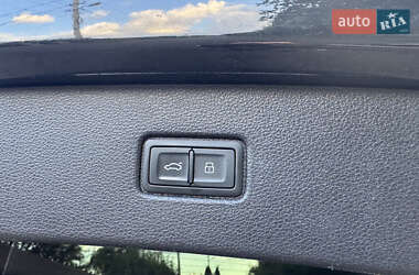 Внедорожник / Кроссовер Audi Q7 2019 в 