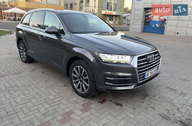 Внедорожник / Кроссовер Audi Q7 2019 в 
