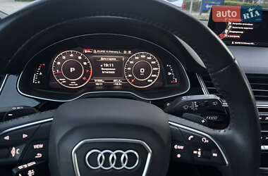 Внедорожник / Кроссовер Audi Q7 2019 в 