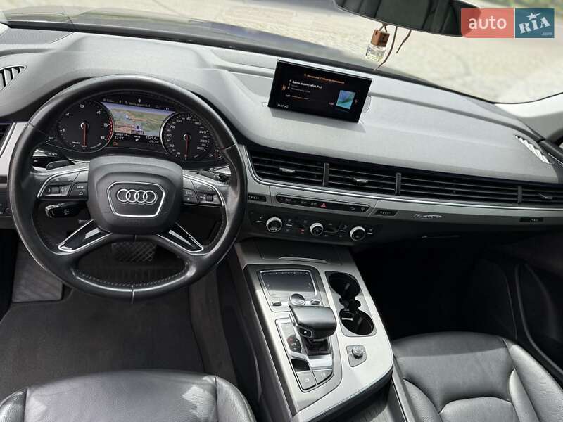 Позашляховик / Кросовер Audi Q7 2015 в Кременчуці