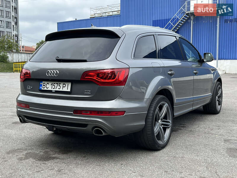 Позашляховик / Кросовер Audi Q7 2014 в Львові
