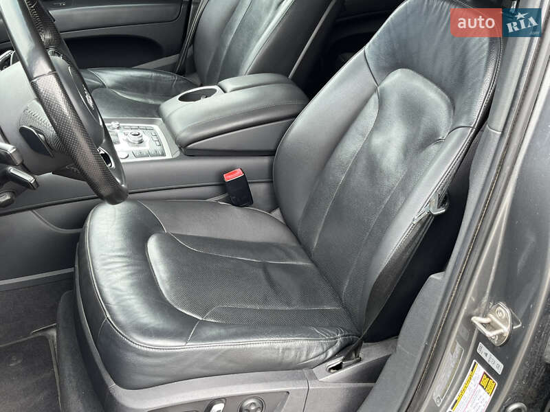 Позашляховик / Кросовер Audi Q7 2014 в Львові
