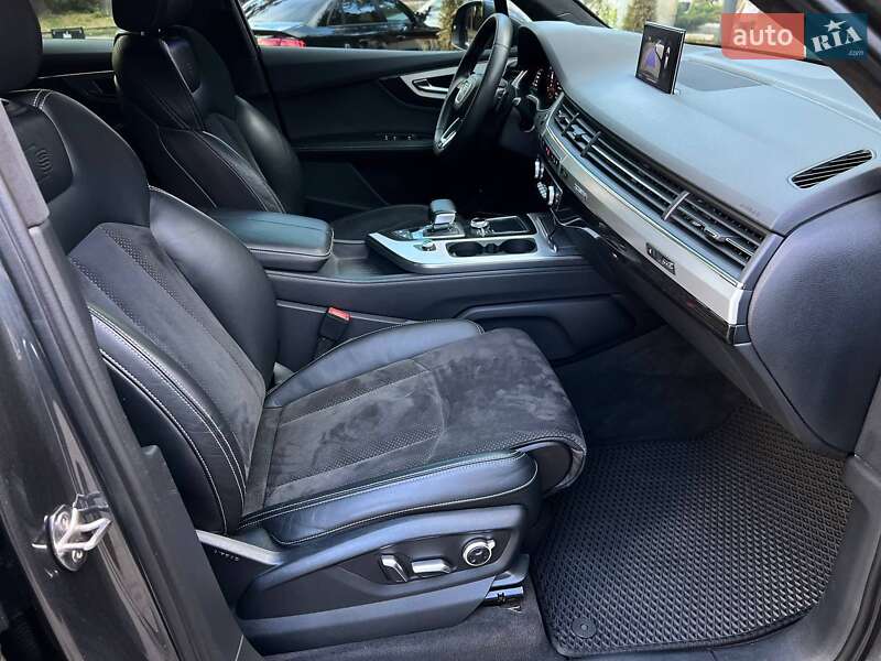 Позашляховик / Кросовер Audi Q7 2015 в Одесі фото 19 Позашляховик / Кросовер Audi Q7 2015 в Одесі