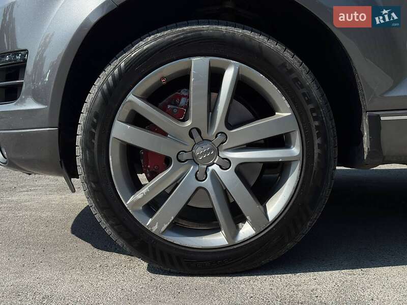 Позашляховик / Кросовер Audi Q7 2011 в Кам'янець-Подільському