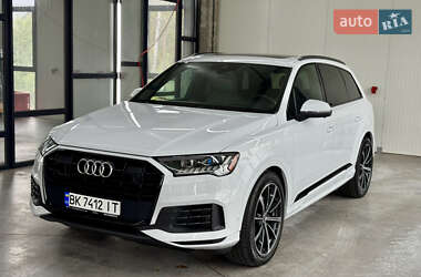 Внедорожник / Кроссовер Audi Q7 2019 в 