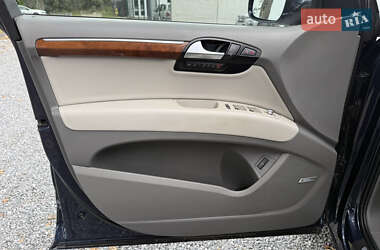 Внедорожник / Кроссовер Audi Q7 2013 в 