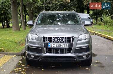 Внедорожник / Кроссовер Audi Q7 2015 в 