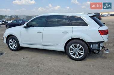 Внедорожник / Кроссовер Audi Q7 2018 в 