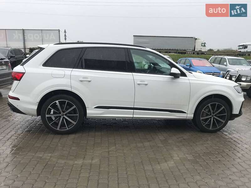 Внедорожник / Кроссовер Audi Q7 2022 в Львове
