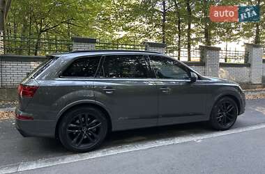 Позашляховик / Кросовер Audi Q7 2018 в Києві