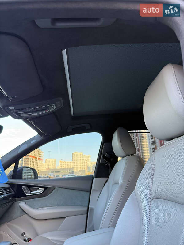 Позашляховик / Кросовер Audi Q7 2019 в Києві