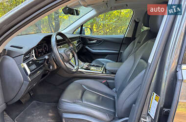 Внедорожник / Кроссовер Audi Q7 2020 в 