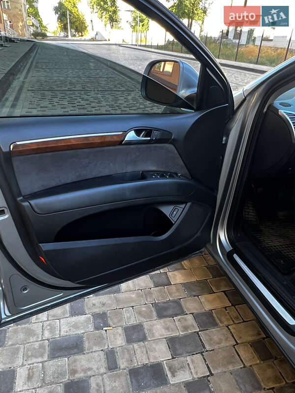 Внедорожник / Кроссовер Audi Q7 2008 в Измаиле