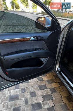 Внедорожник / Кроссовер Audi Q7 2008 в 