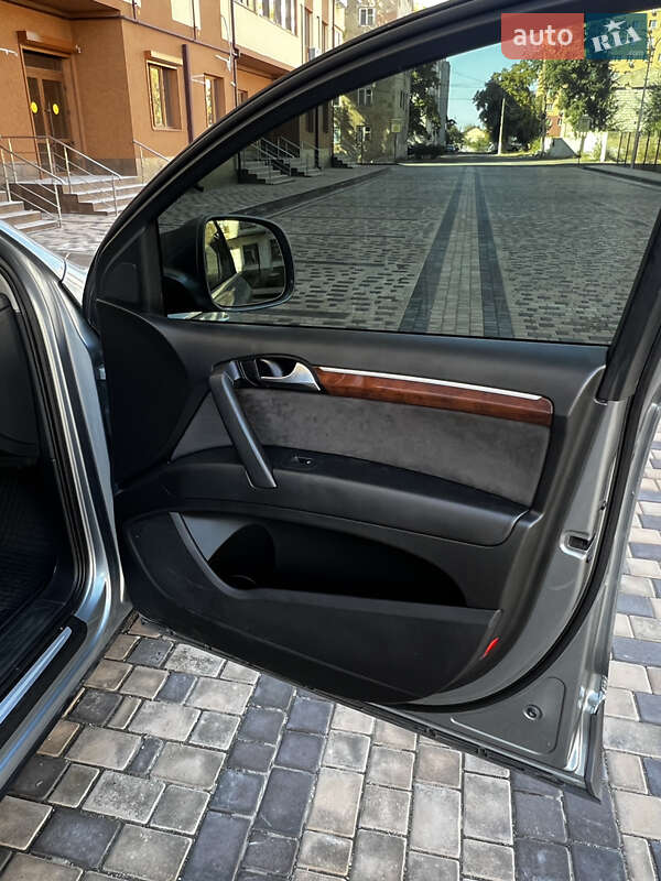 Внедорожник / Кроссовер Audi Q7 2008 в Измаиле