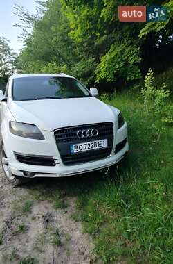 Внедорожник / Кроссовер Audi Q7 2007 в 