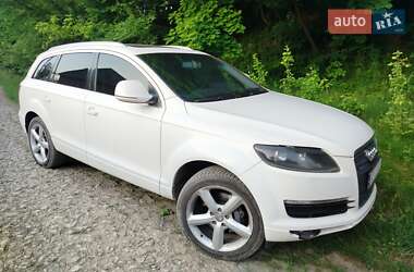 Внедорожник / Кроссовер Audi Q7 2007 в 