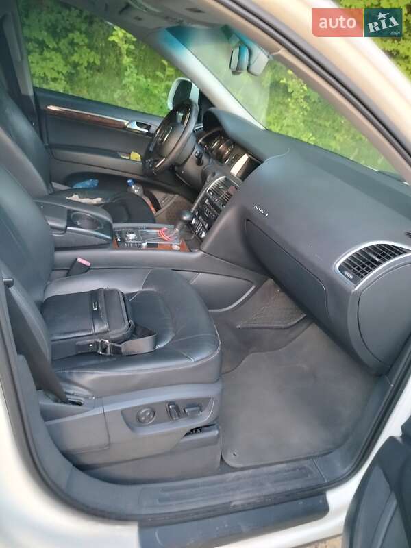 Внедорожник / Кроссовер Audi Q7 2007 в Тернополе