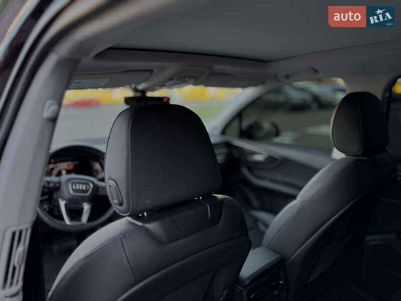 Позашляховик / Кросовер Audi Q7 2022 в Львові