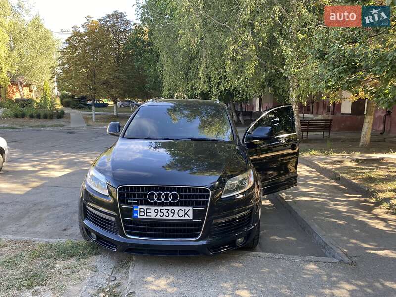 Позашляховик / Кросовер Audi Q7 2008 в Южноукраїнську