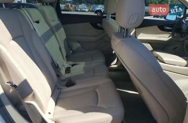 Внедорожник / Кроссовер Audi Q7 2018 в 