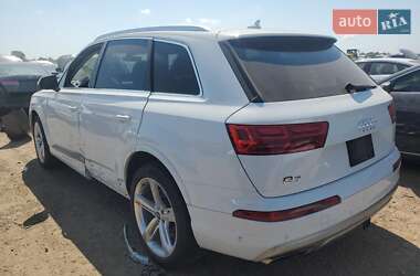 Внедорожник / Кроссовер Audi Q7 2019 в 