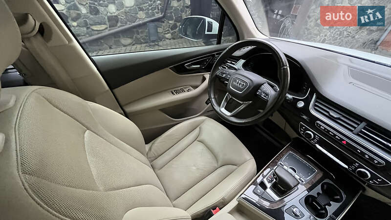 Внедорожник / Кроссовер Audi Q7 2016 в Хмельницком
