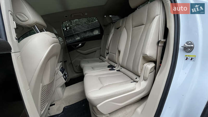 Внедорожник / Кроссовер Audi Q7 2016 в Хмельницком