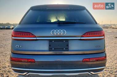 Внедорожник / Кроссовер Audi Q7 2020 в 