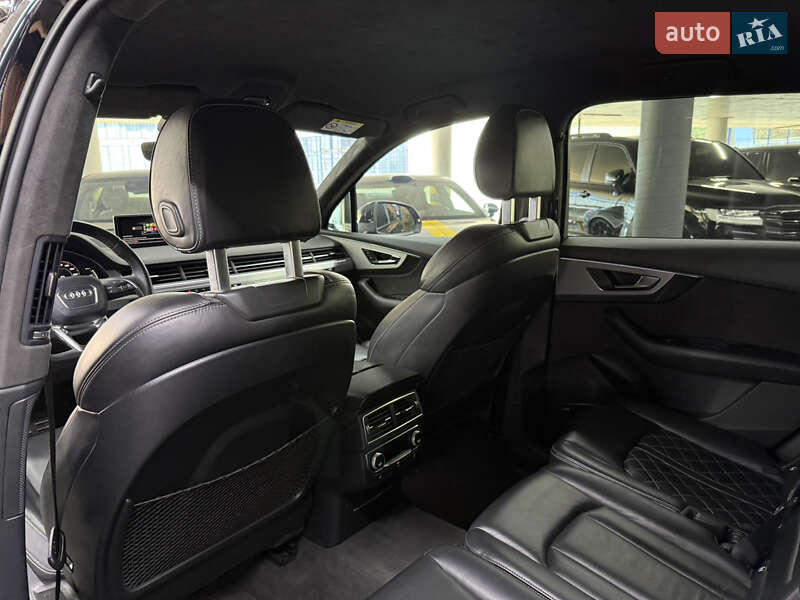 Позашляховик / Кросовер Audi Q7 2017 в Одесі
