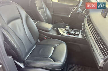 Внедорожник / Кроссовер Audi Q7 2019 в 