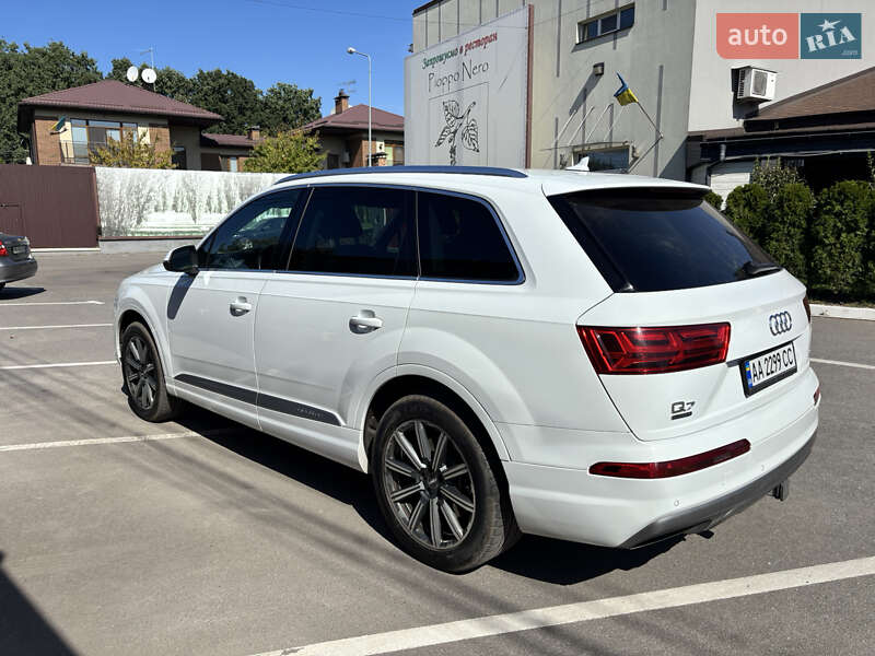 Позашляховик / Кросовер Audi Q7 2017 в Києві фото 11 Позашляховик / Кросовер Audi Q7 2017 в Києві