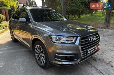 Внедорожник / Кроссовер Audi Q7 2016 в Киеве