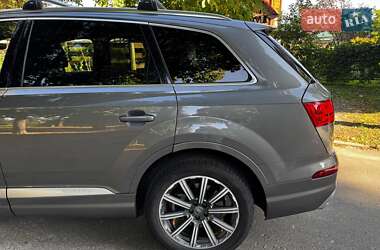 Внедорожник / Кроссовер Audi Q7 2016 в Киеве