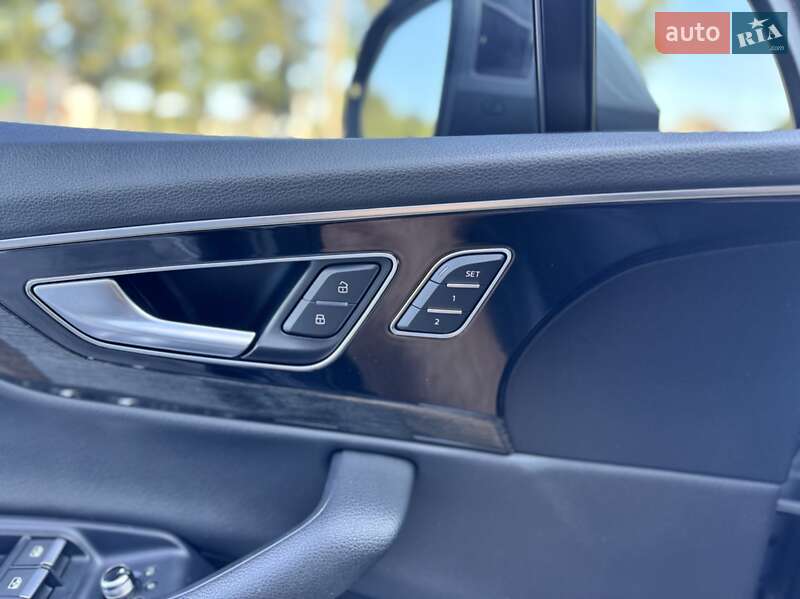 Позашляховик / Кросовер Audi Q7 2016 в Львові фото 32 Позашляховик / Кросовер Audi Q7 2016 в Львові