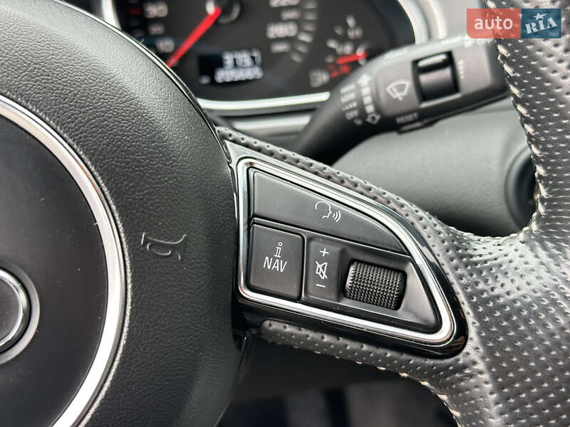 Позашляховик / Кросовер Audi Q7 2011 в Харкові