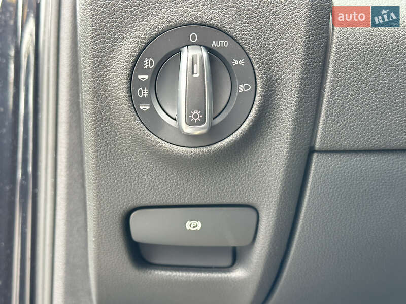 Позашляховик / Кросовер Audi Q7 2011 в Харкові