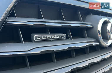 Позашляховик / Кросовер Audi Q7 2017 в 