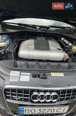 Внедорожник / Кроссовер Audi Q7 2011 в 