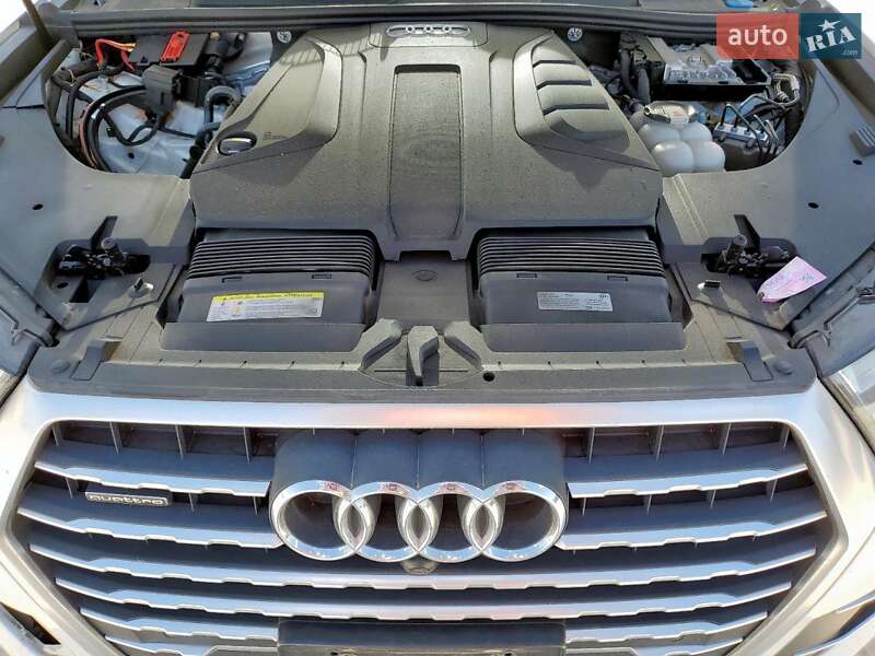 Позашляховик / Кросовер Audi Q7 2019 в Тернополі