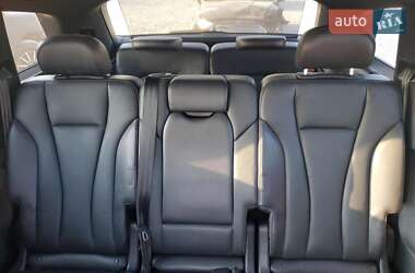 Внедорожник / Кроссовер Audi Q7 2017 в 