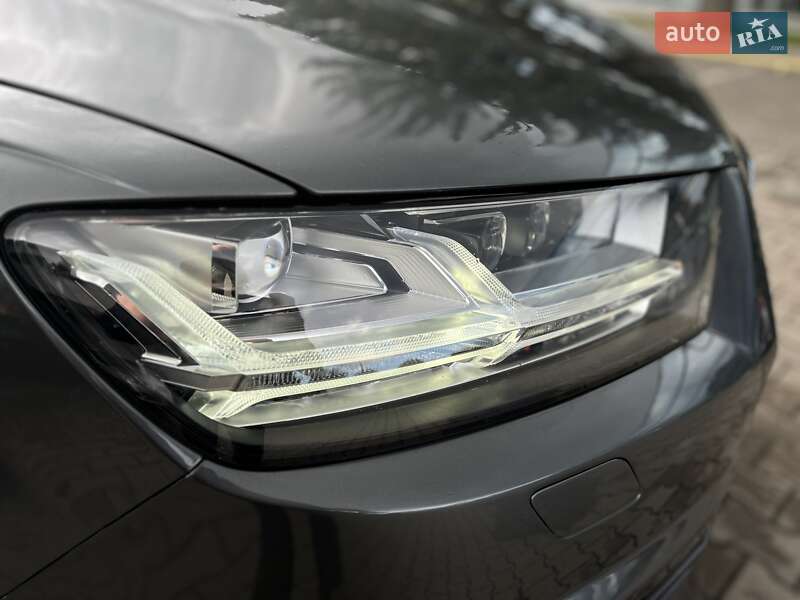 Внедорожник / Кроссовер Audi Q7 2016 в Луцке
