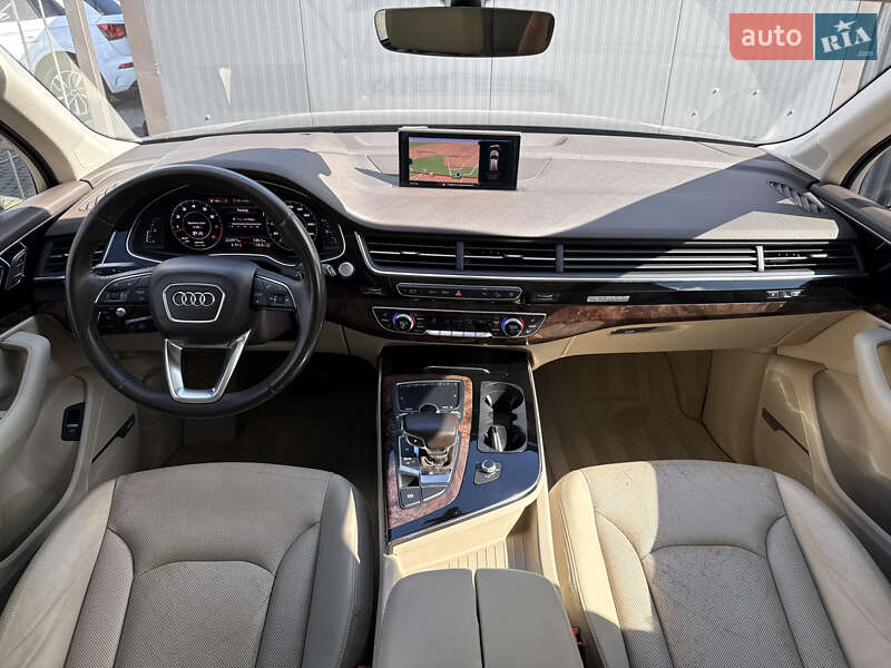 Внедорожник / Кроссовер Audi Q7 2017 в Львове